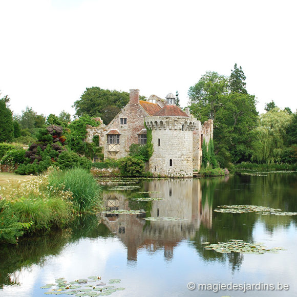 Scotney Castle