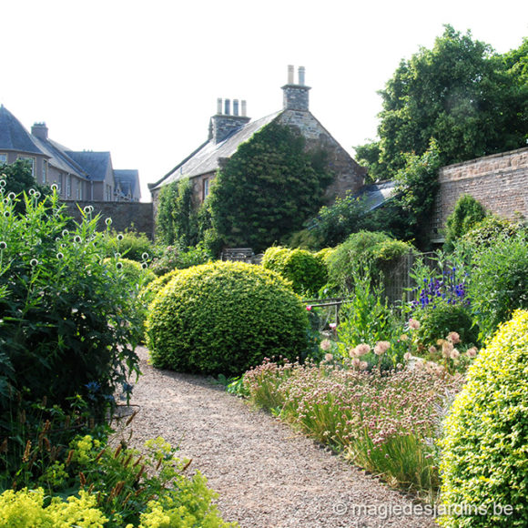 Priorwood Garden